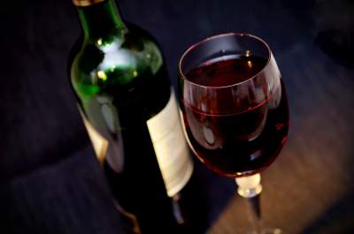 5 Amazing Benefits and Uses of Red Wine!