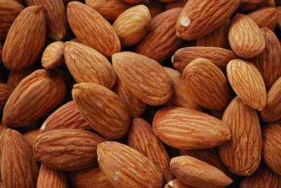 The Amazing Health Benefits of Almonds