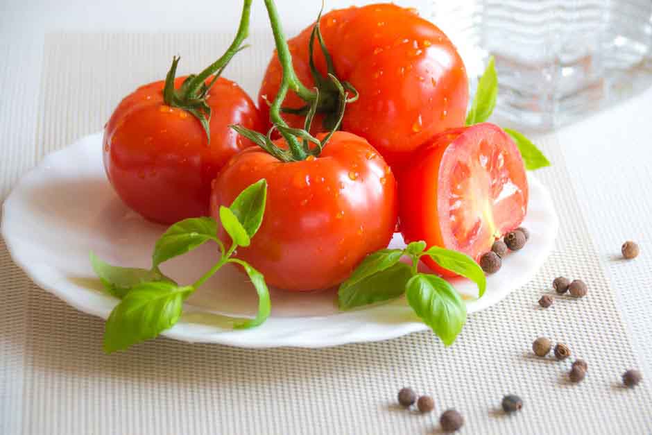 Beauty Benefits of Tomatoes