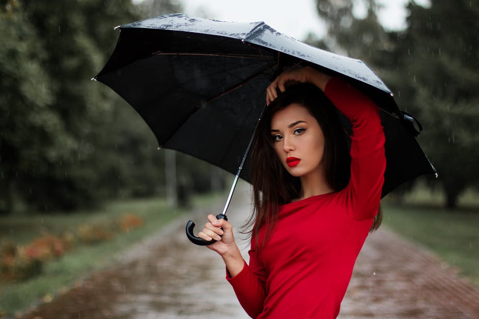 Essential Tips to Stop Hair Fall in the Rainy Season - Medy Life Essential Tips to Stop Hair Fall in the Rainy Season - Medy Life