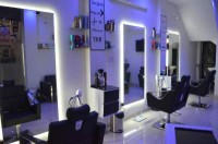 Creative Scissorz Unisex Salon